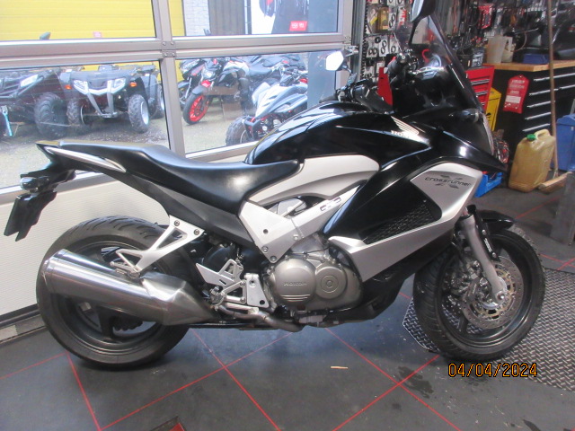 Honda - VFR 800X Crossrunner - €5499.00